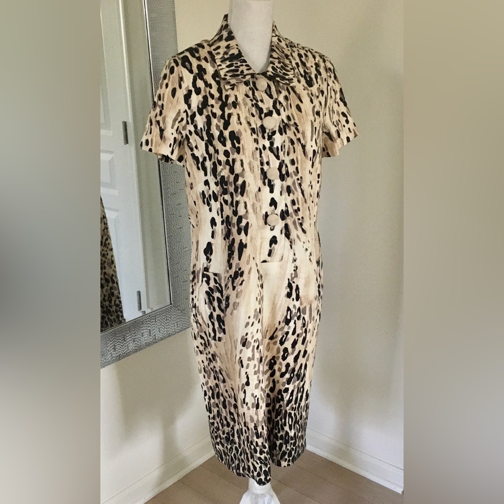 Leggiadro 100% linen silk lined animal print shift dress
